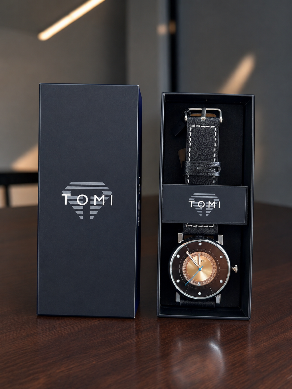 Reloj TOMI para Hombre – Elegante con Correa de Cuero